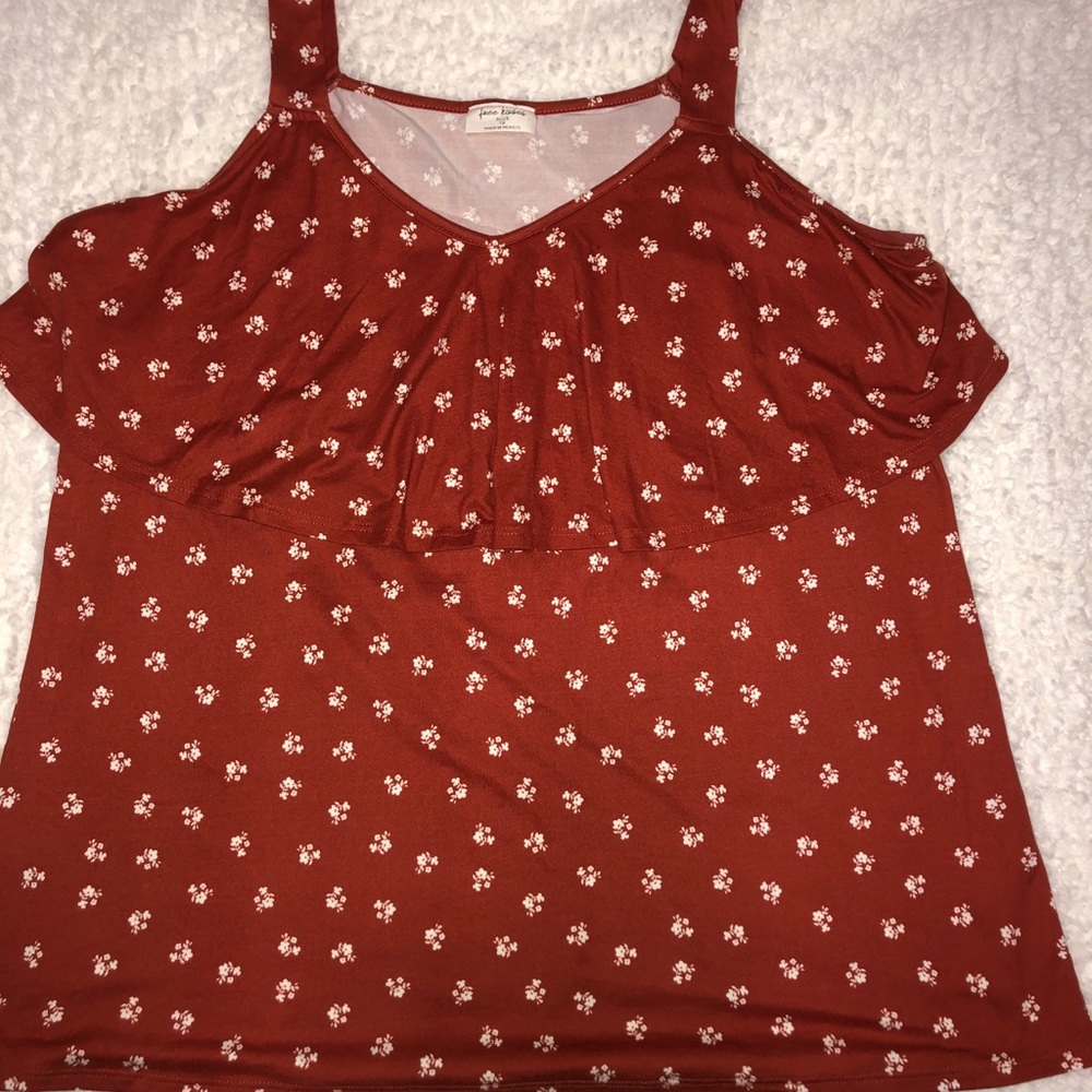 Free kisses woman top blouse sleeveless plus size